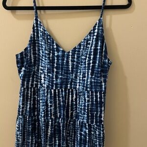 Old Navy Blue Ombré top with Classic Cut